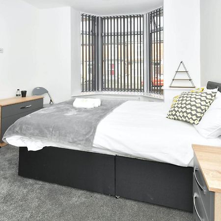 Townhouse @ Chiltern Place Newcastle Under Lyme Silverdale  Екстер'єр фото