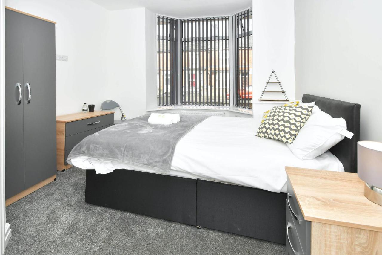 Townhouse @ Chiltern Place Newcastle Under Lyme Silverdale  Екстер'єр фото