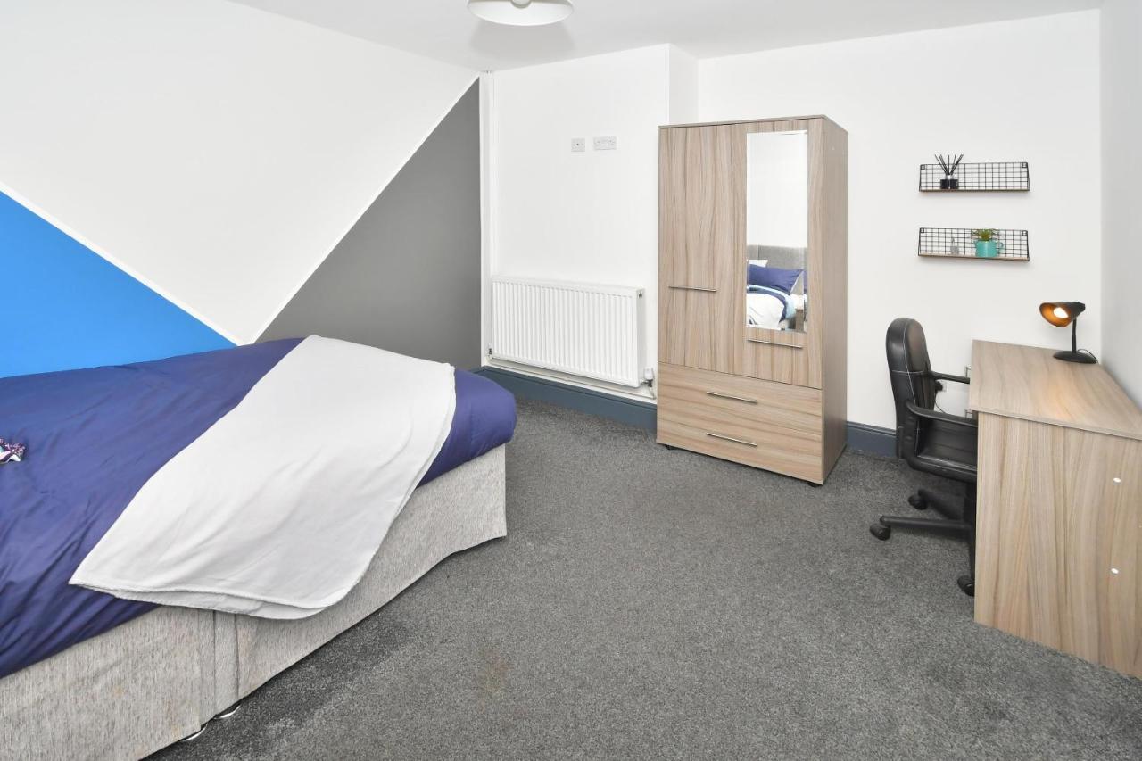 Townhouse @ Chiltern Place Newcastle Under Lyme Silverdale  Екстер'єр фото