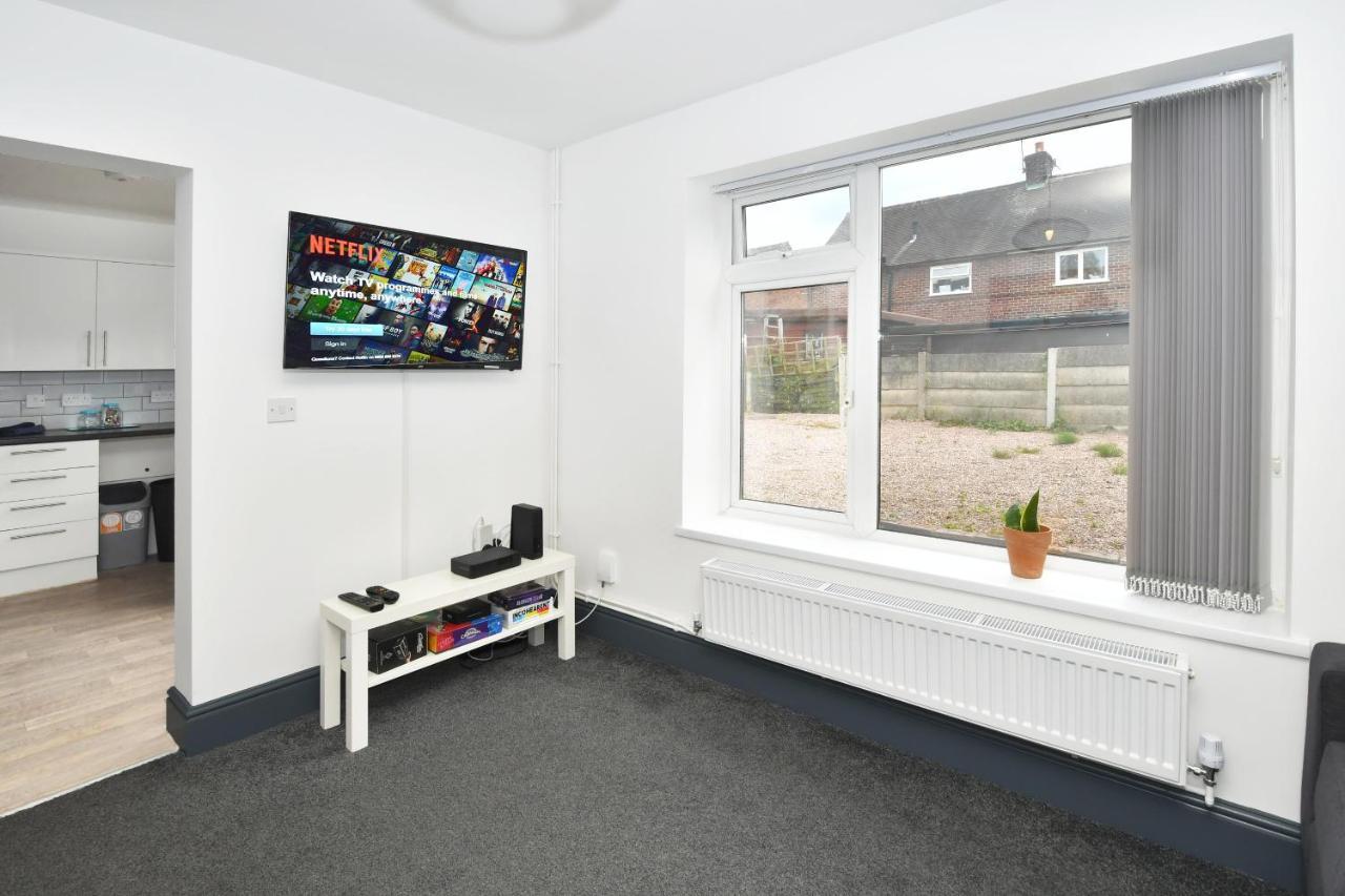Townhouse @ Chiltern Place Newcastle Under Lyme Silverdale  Екстер'єр фото